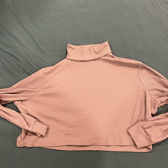 XL green crop turtleneck - Picture 1 of 1